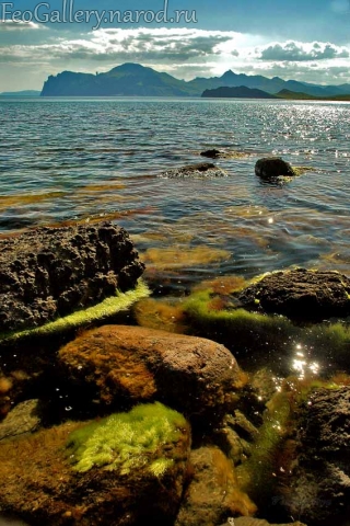 Фото Крым. Вид на мыс Хамелеон и Карадаг с берега
