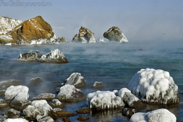 Фото Крым. Вид на Лягушачью бухту со скалами