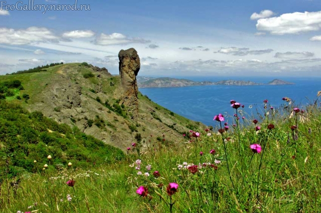 Фото Крым. Вид на Чертов палец с берегового хребта